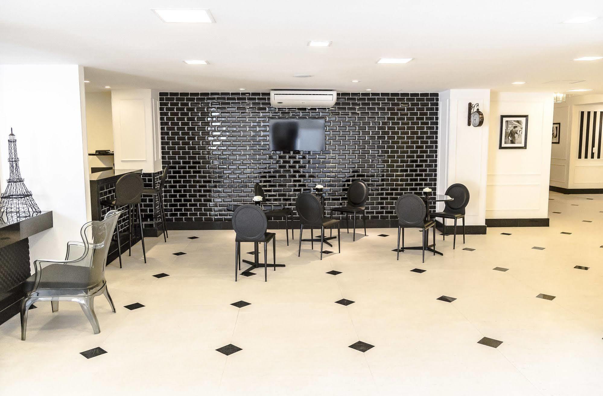 Hotel Saint Louis Pampulha Belo Horizonte Buitenkant foto